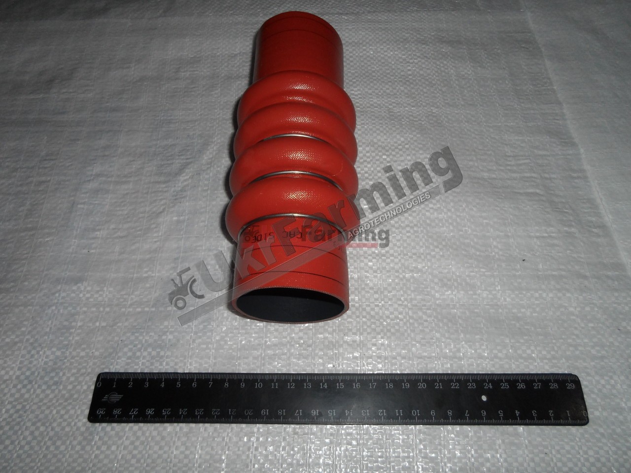 Патрубок CASE радіатора Puma 210 63.5mm ID x 177mm L (вир-во CNHI)