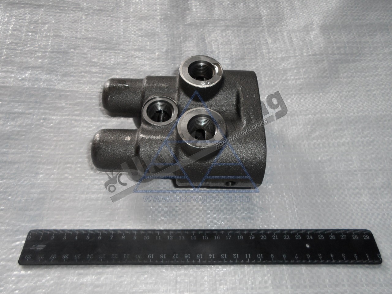 Порт CASE (вир-во CNHI) 103866A2