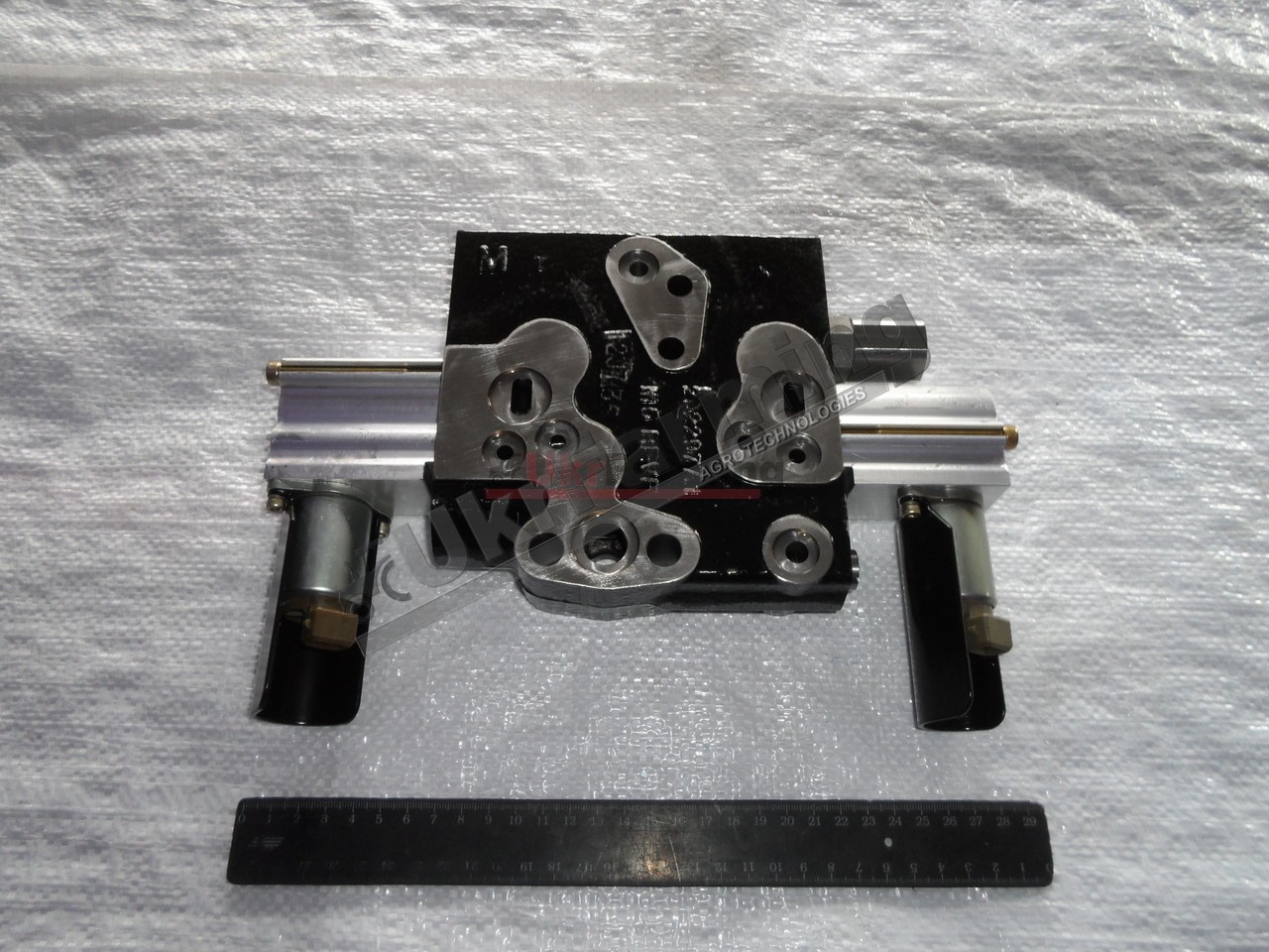 Клапан CASE гідравлічної системи STX/STEIGER (292295A2,365947A1,292295A1) (вир-во CNHI)
